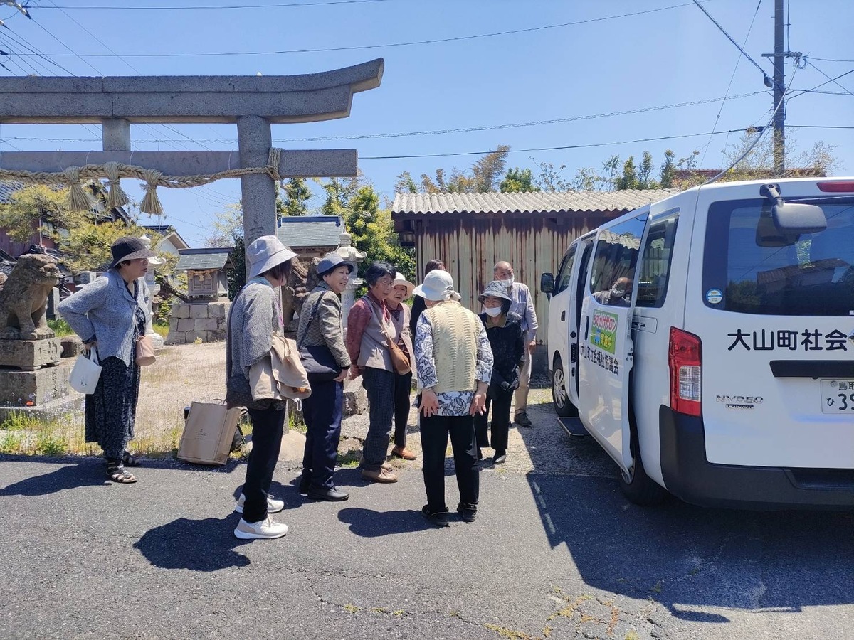 サロン (1)
